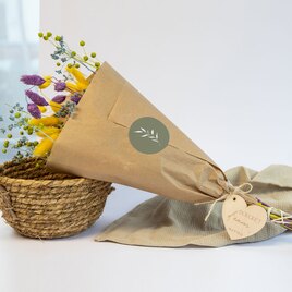 bouquet de fleurs sechees colorees avec etiquette en bois TA14921-2400001-09 4