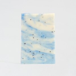 savon bapteme marbre bleu et blanc parfum fleur de sel TA782-151-09 1